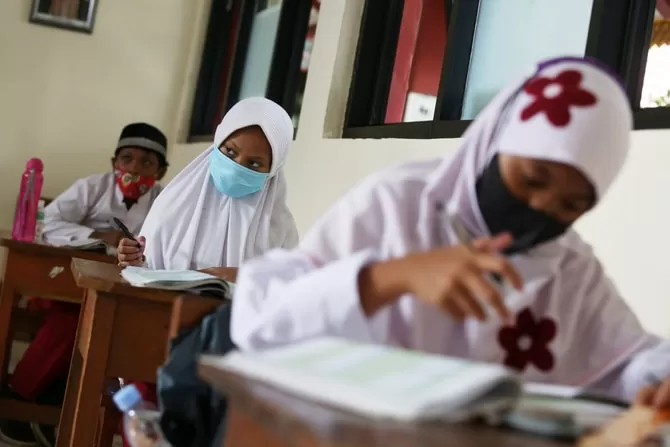 Biaya Pendidikan Sekolah Naik Karena Ajaran Baru